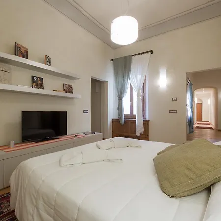 San Niccolo Luxury Διαμέρισμα *